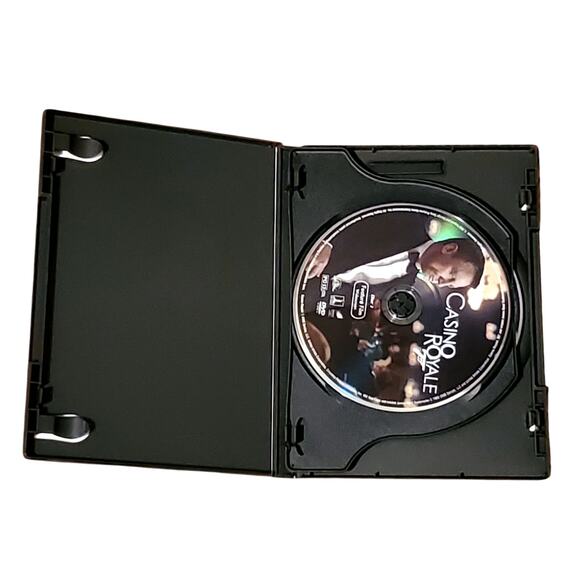 Casino Royale James Bond 007 DVD 2-Disc Widescreen Edition - Picture 3 of 6